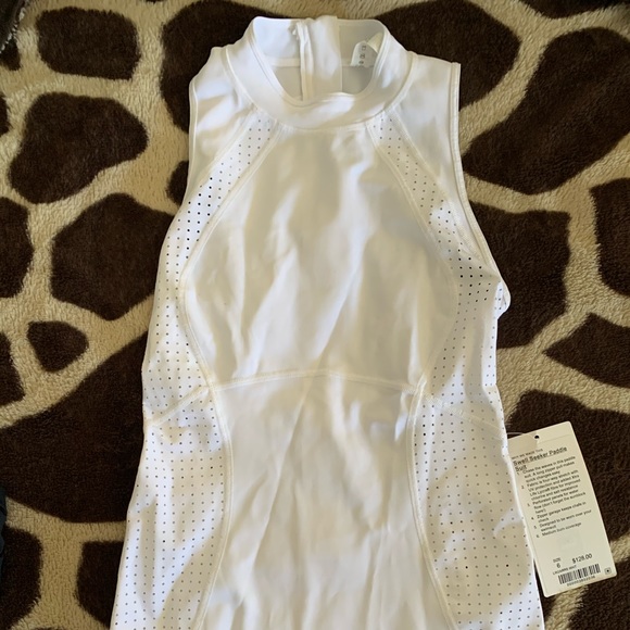 New Lululemon White Swell Seeker Paddle swimsuit 6 - Picture 1 of 5